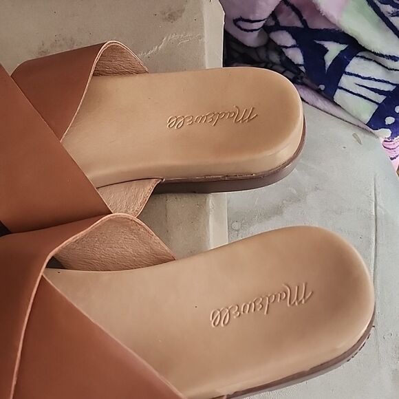 Madewell Crisscross Slide Sandle 🛝 size 9.5 NIB - Picture 3 of 7